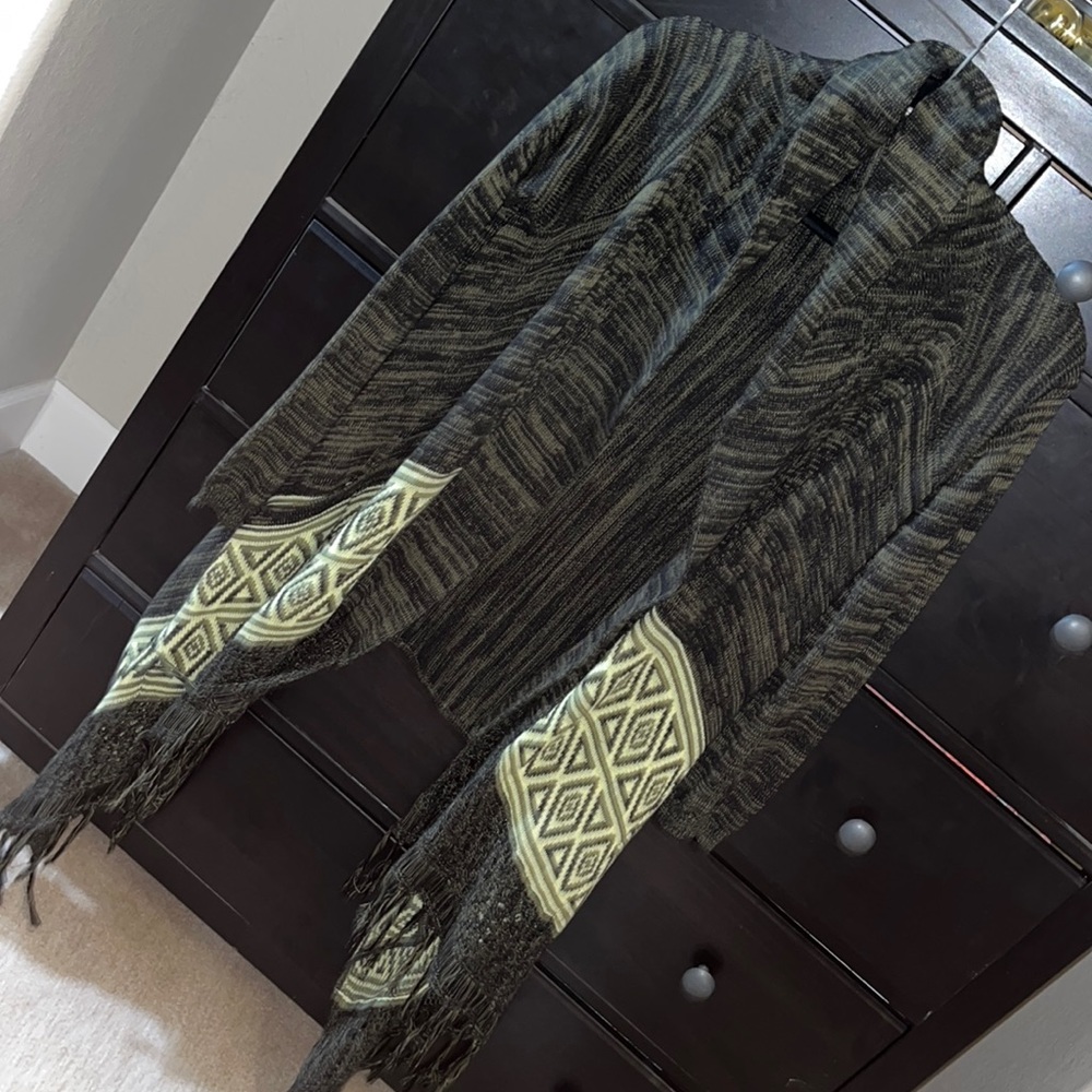 Billabong green tassel cardigan